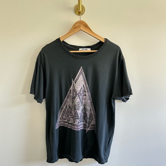 Def Leppard Graphic Tee - Letluv, Charcoal, Size Medium - Picture 3 of 6